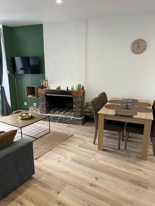 Apartamento Le Chaleureux Luchonnais Bagnères-de-Luchon Exterior foto