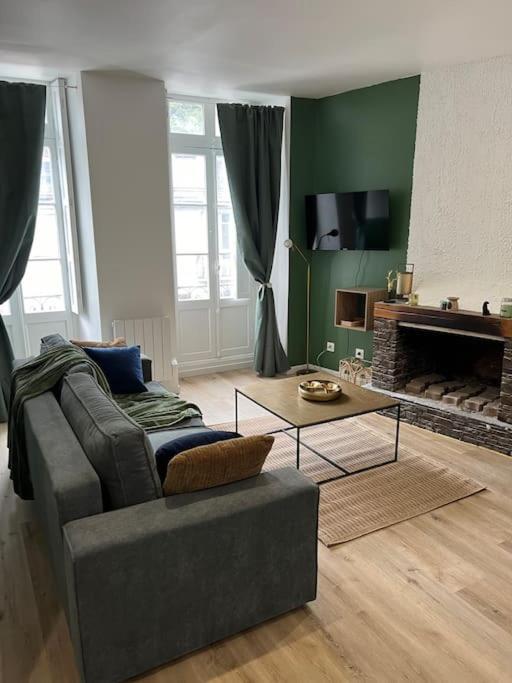Apartamento Le Chaleureux Luchonnais Bagnères-de-Luchon Exterior foto