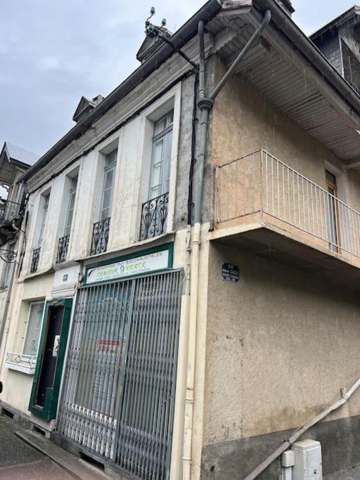 Apartamento Le Chaleureux Luchonnais Bagnères-de-Luchon Exterior foto